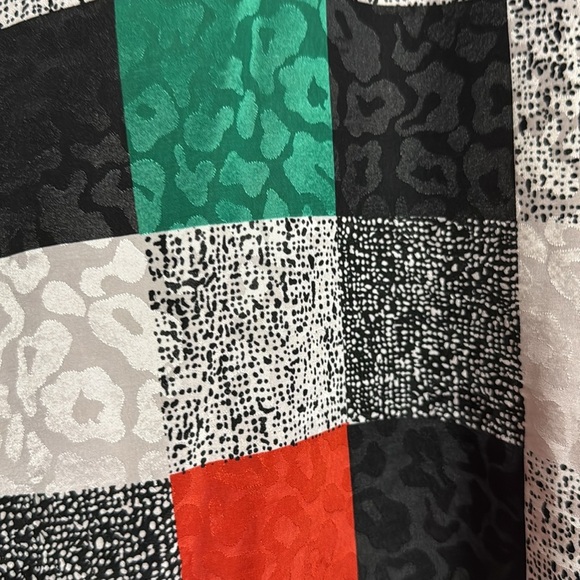 NICOLA Multicolor Checkered Short Sleeve Top size 14 - Picture 2 of 7